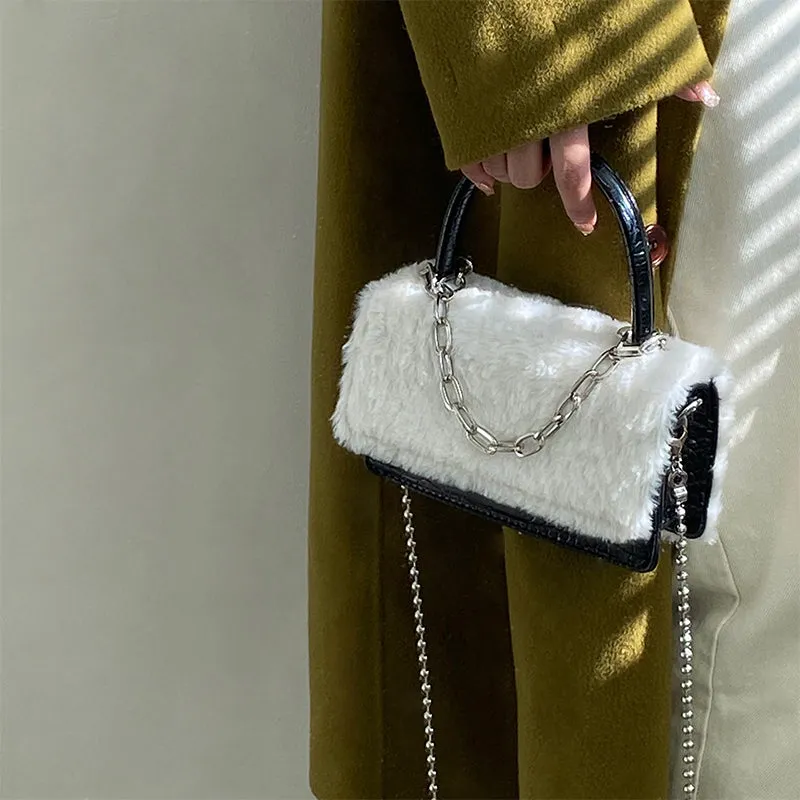 Chain Fuzz Purse