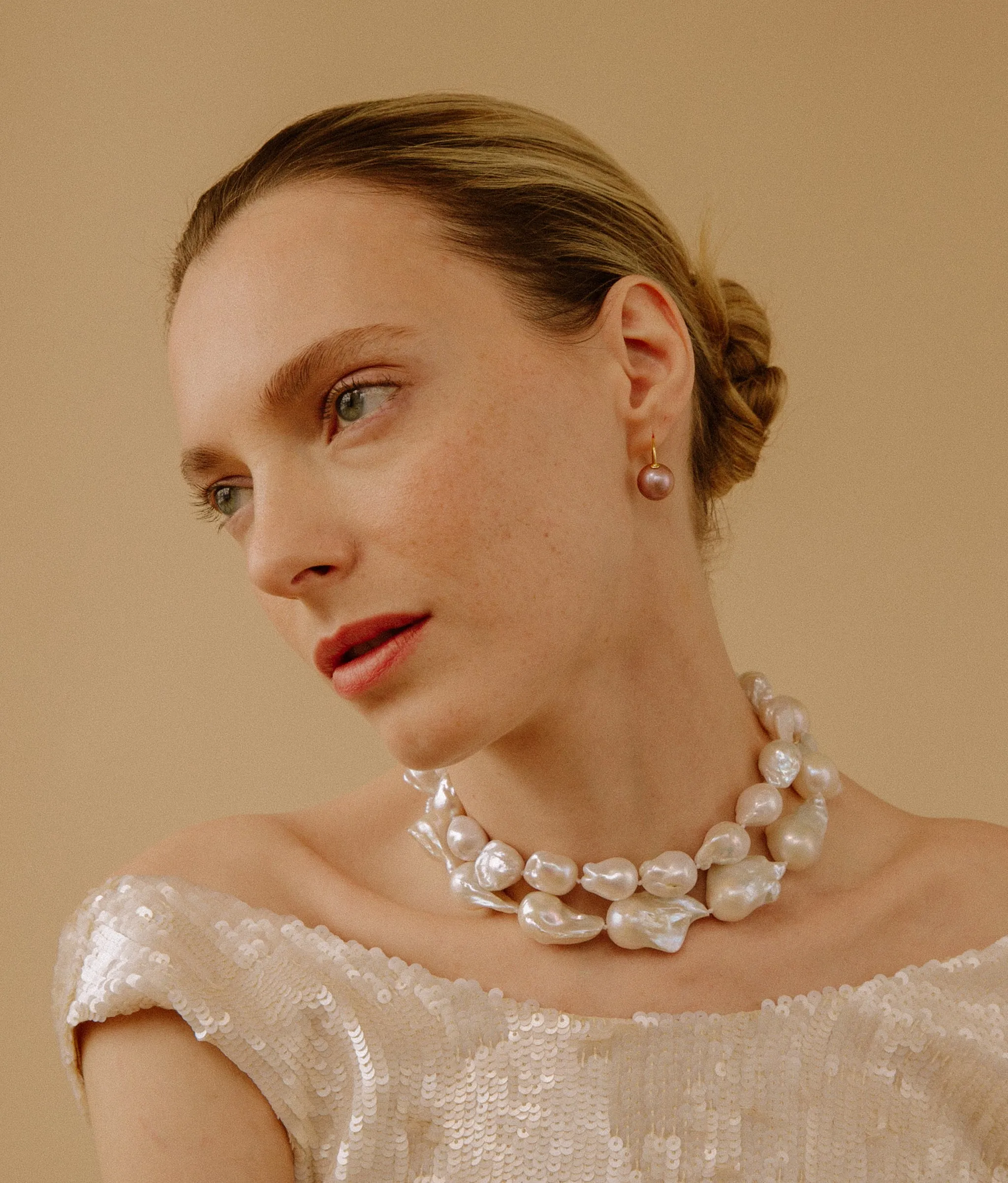 Girl with Pearl Earrings in Blush