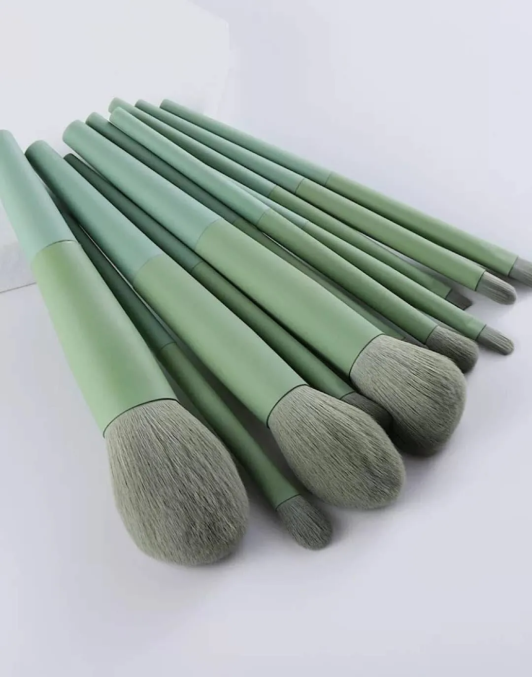 Green Makeup Brush Set