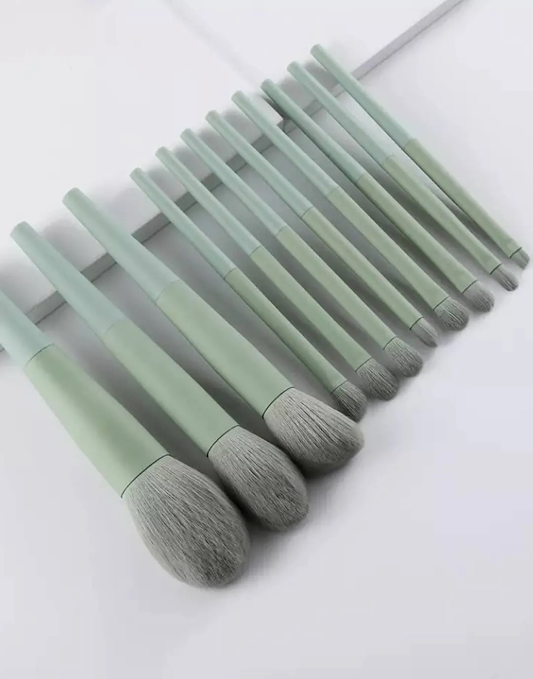 Green Makeup Brush Set