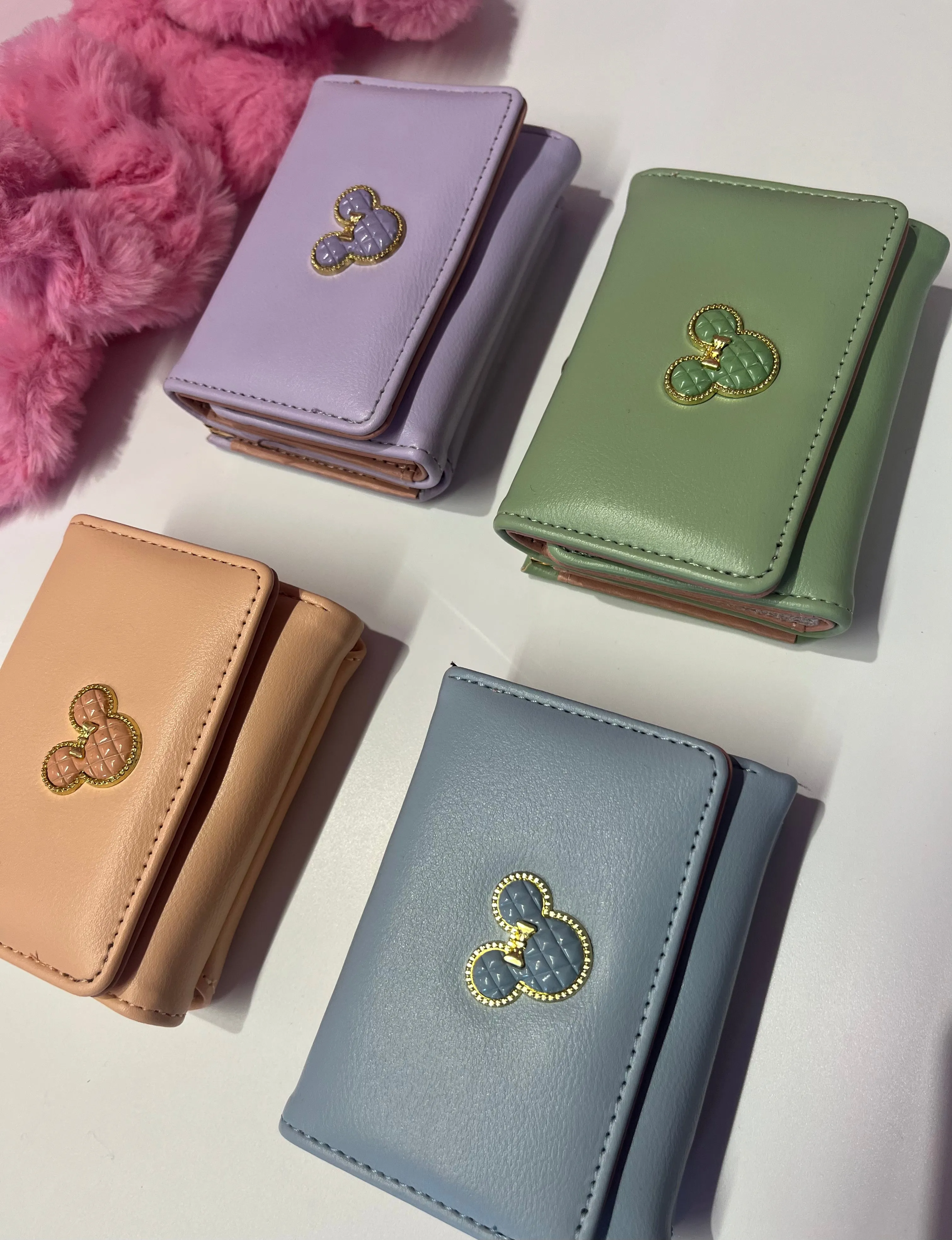 Mickey Clutch Purse > Mint