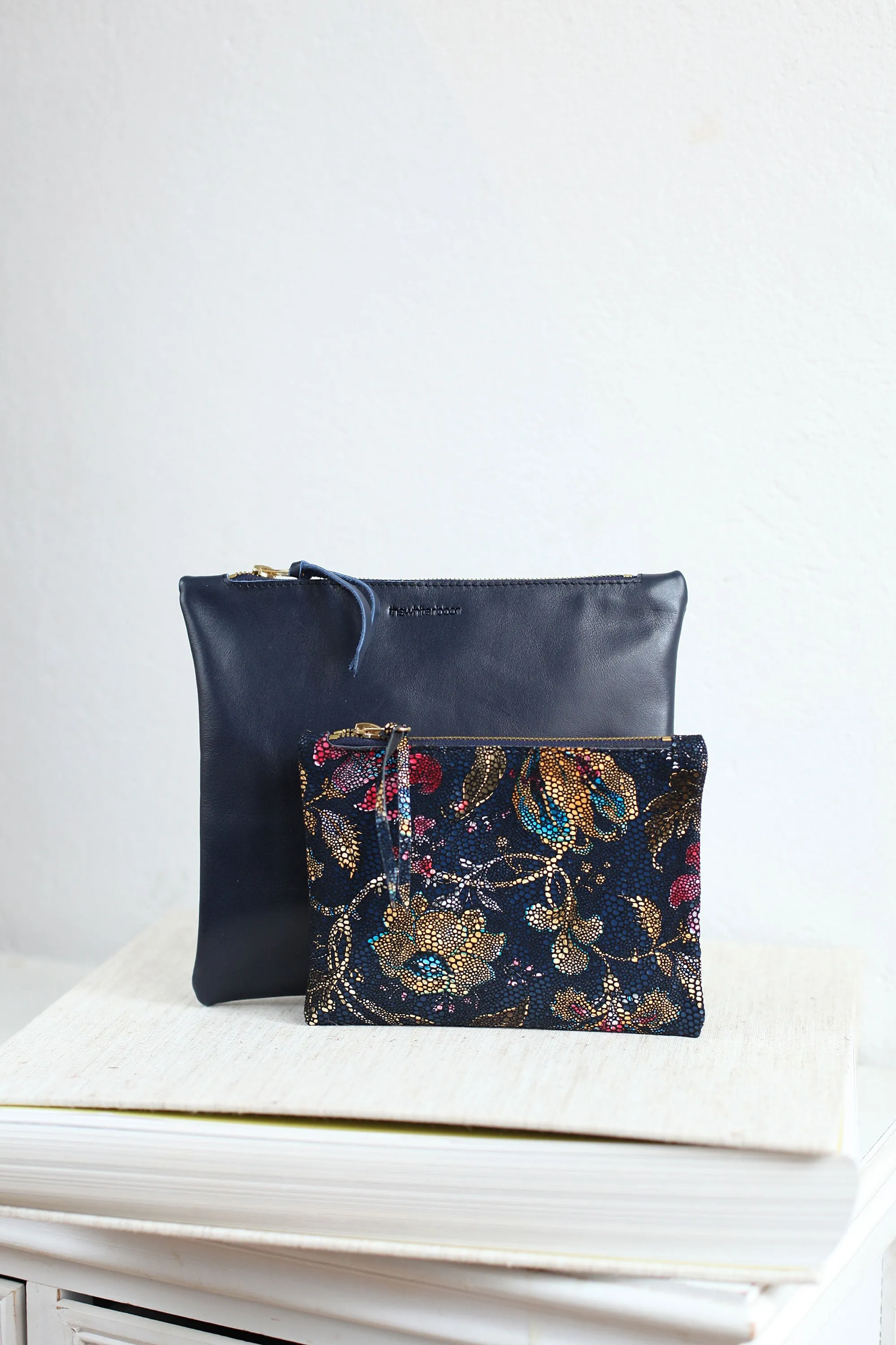 NOA Clutch – Navy Floral