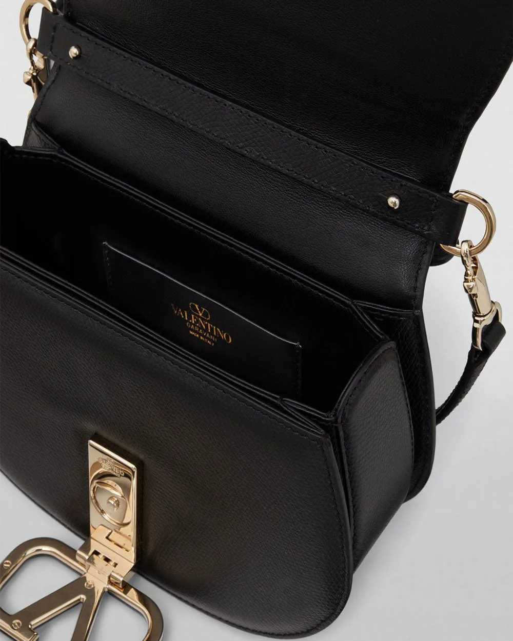 VSling Saddle Bag in Nero