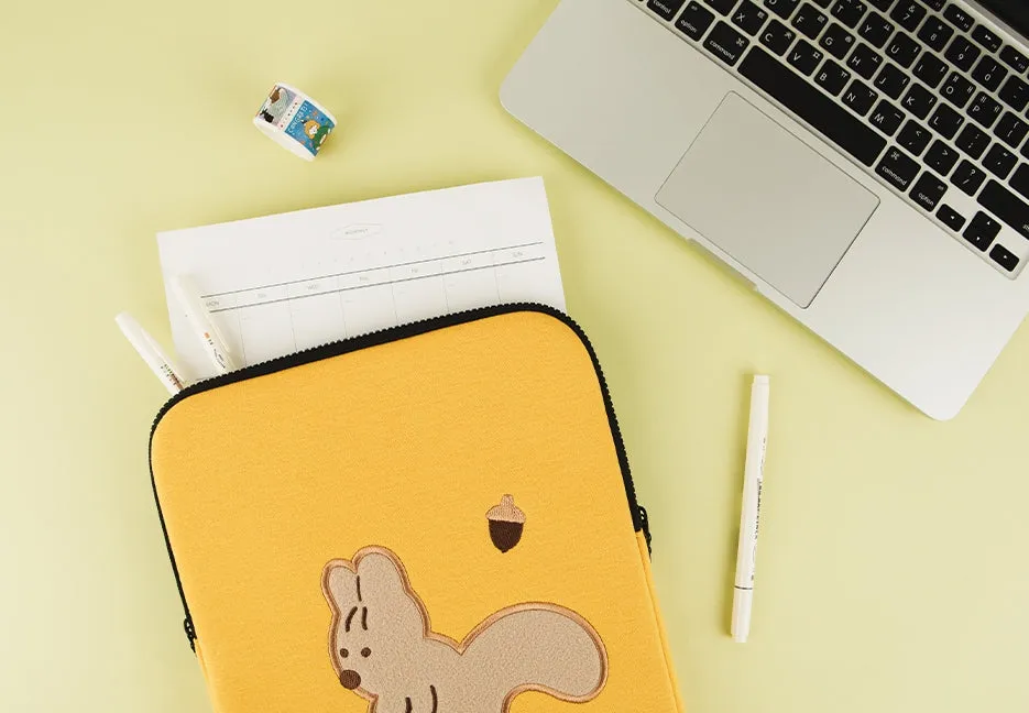 Yellow Orange Squirrel Acorn Laptop Sleeves iPad 11 13 15 inch Cases Protective Covers Purses Skins Handbags Square Cushion Carr